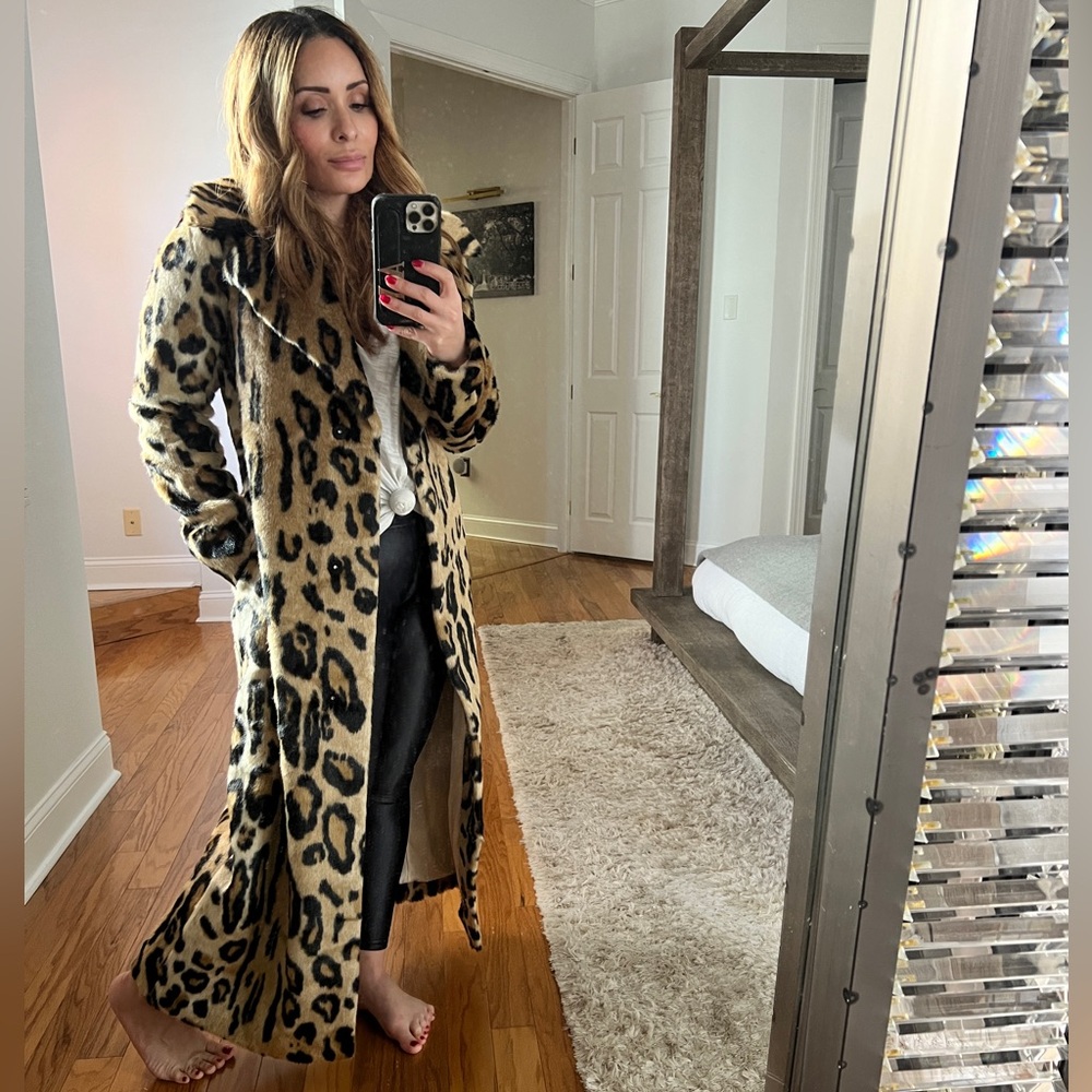 Show Me Your MuMu Miss Cindy Faux Fur Coat XS - Picture 7 of 9